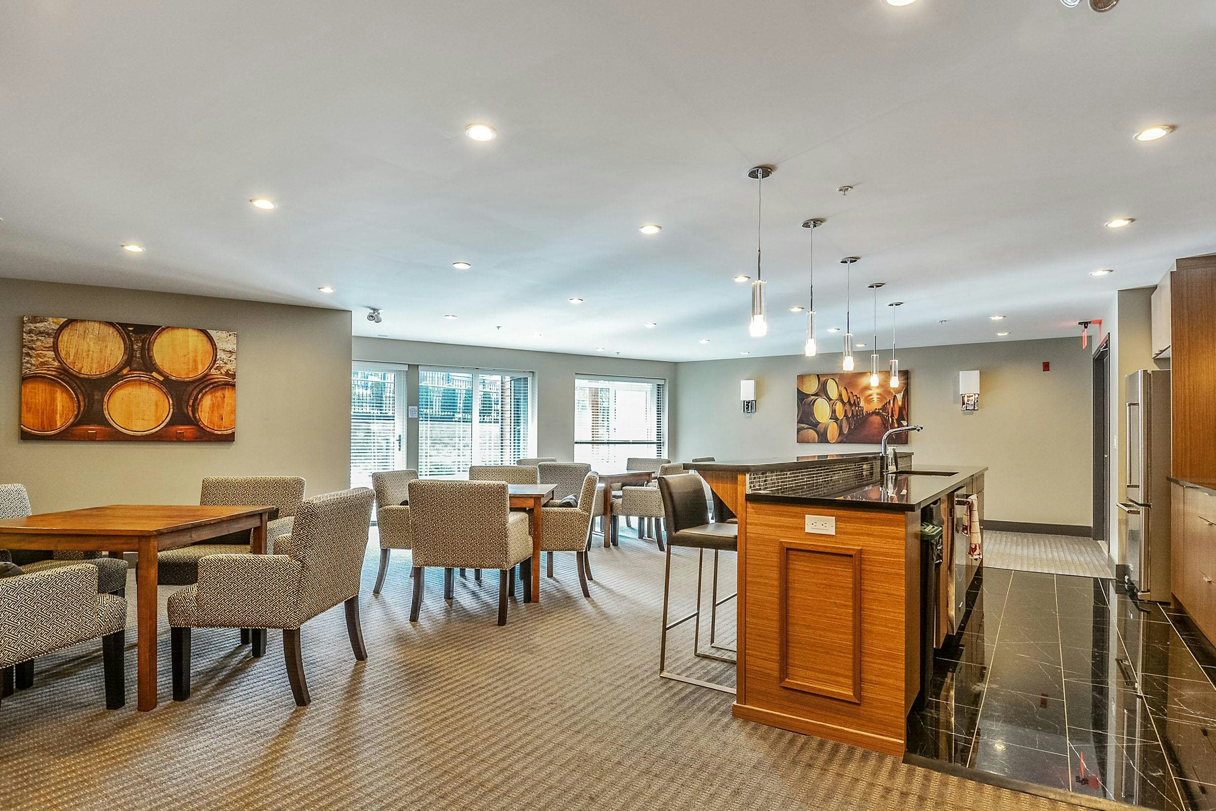 216-14855 Thrift Avenue, Surrey, BC, V4B 2J6 - 30