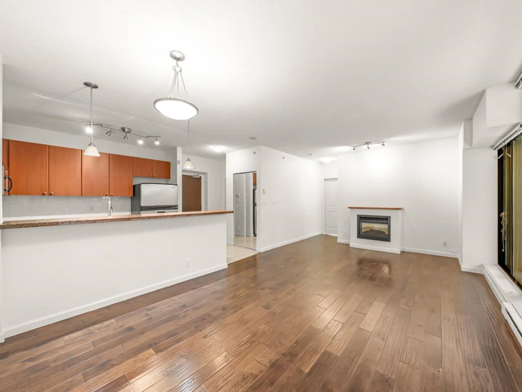 402-11 E Royal Avenue, New Westminster, BC, V3L 0A8 - 10