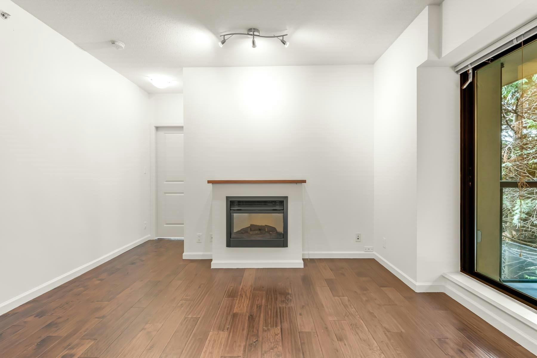 402-11 E Royal Avenue, New Westminster, BC, V3L 0A8 - 12
