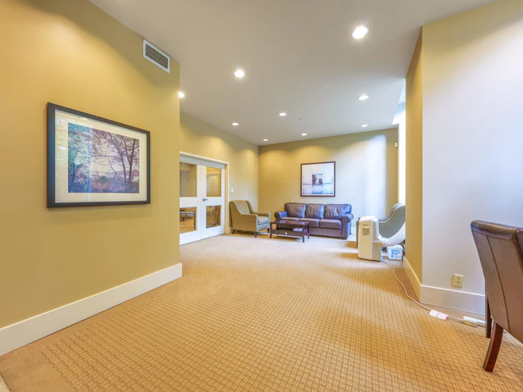 402-11 E Royal Avenue, New Westminster, BC, V3L 0A8 - 33