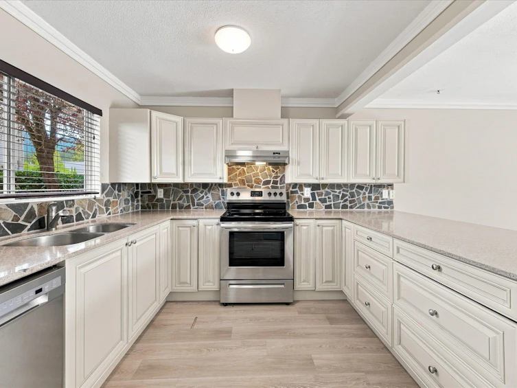 2-40327 Diamond Head Road, Squamish, BC, V8B 0J2 - 4