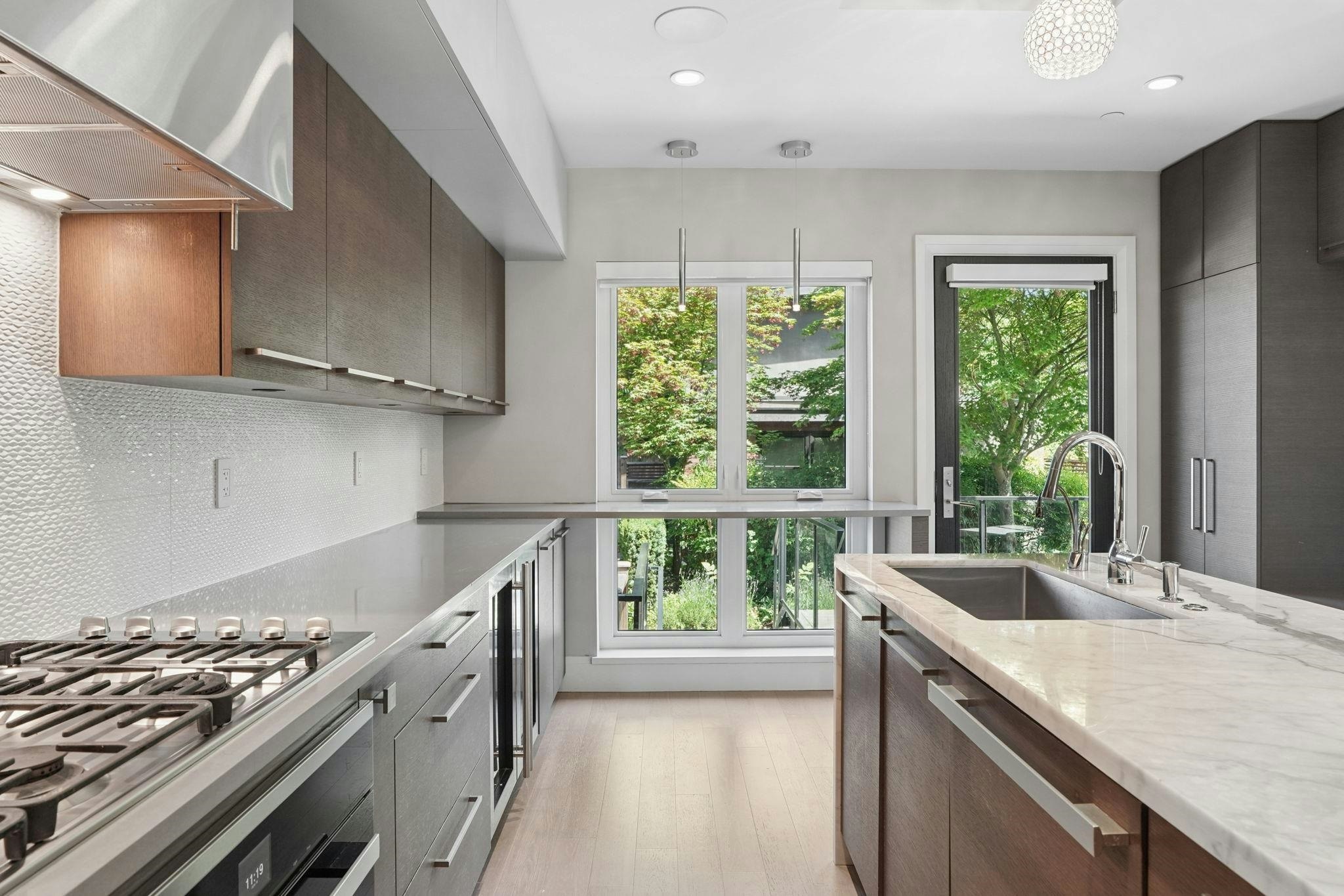 4481 W 15th Avenue, Vancouver, BC, V6R 3B1 - 10