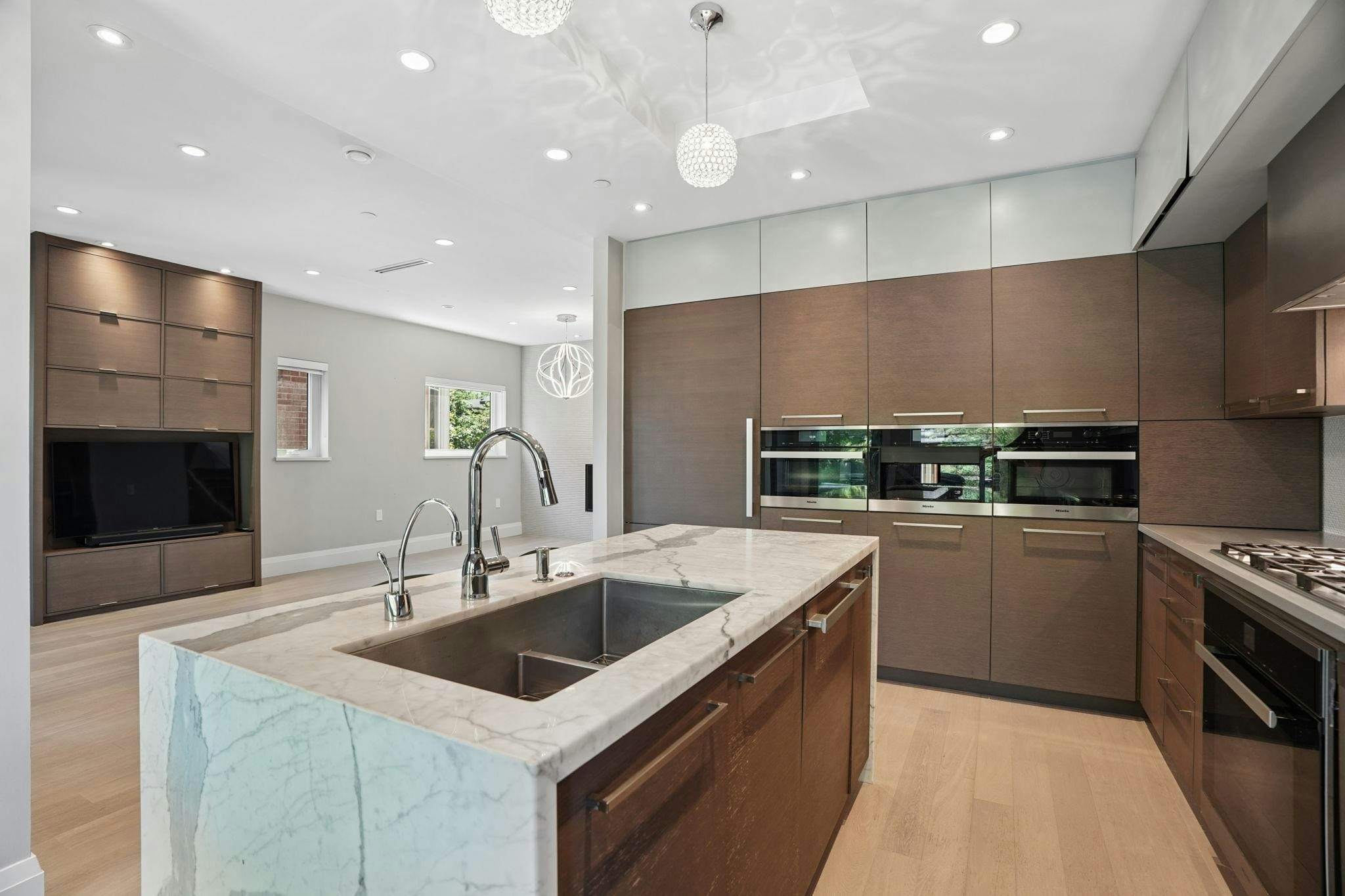 4481 W 15th Avenue, Vancouver, BC, V6R 3B1 - 14