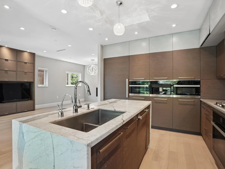 4481 W 15th Avenue, Vancouver, BC, V6R 3B1 - 14