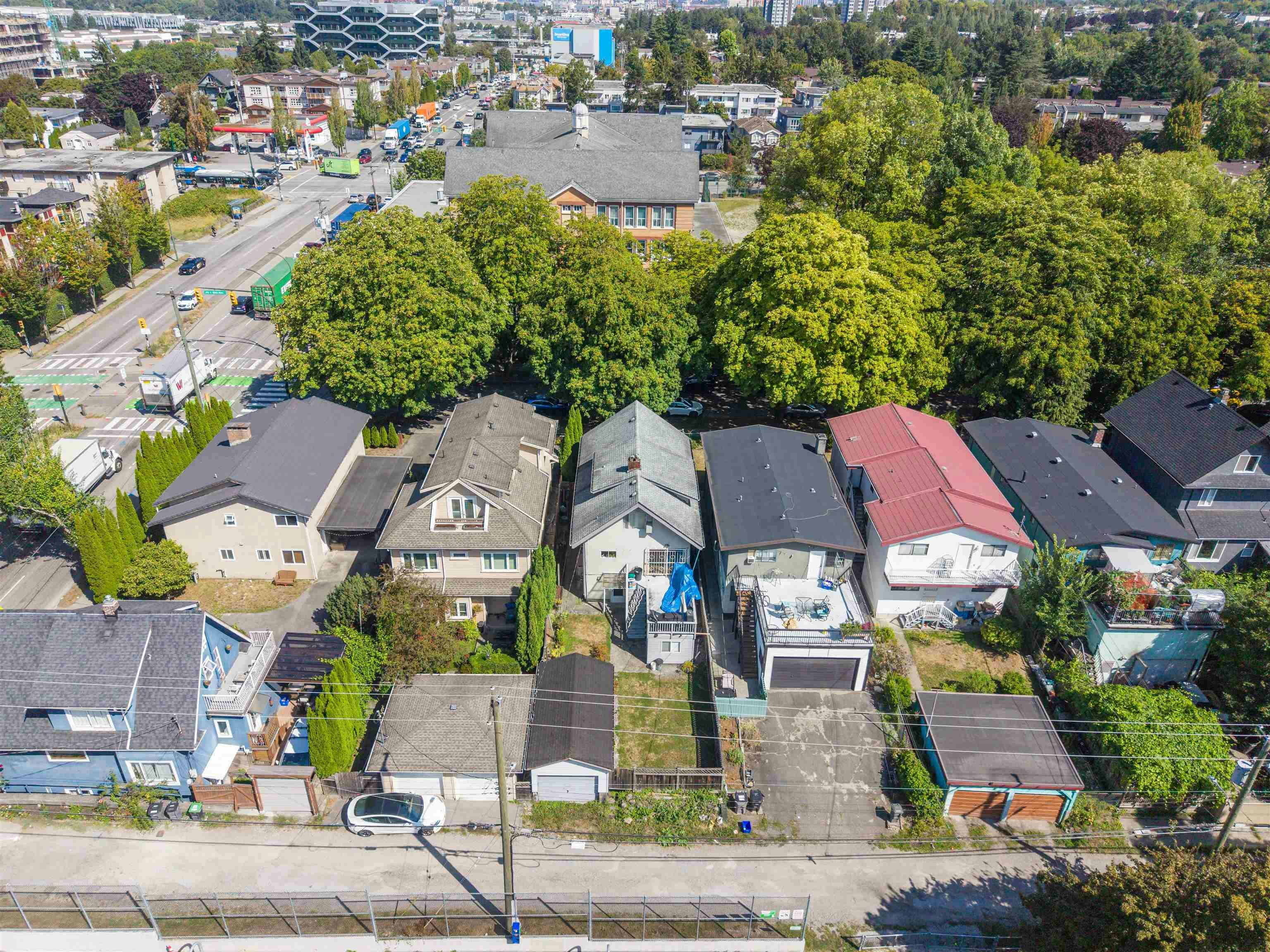 1324 E 10th Avenue - 3