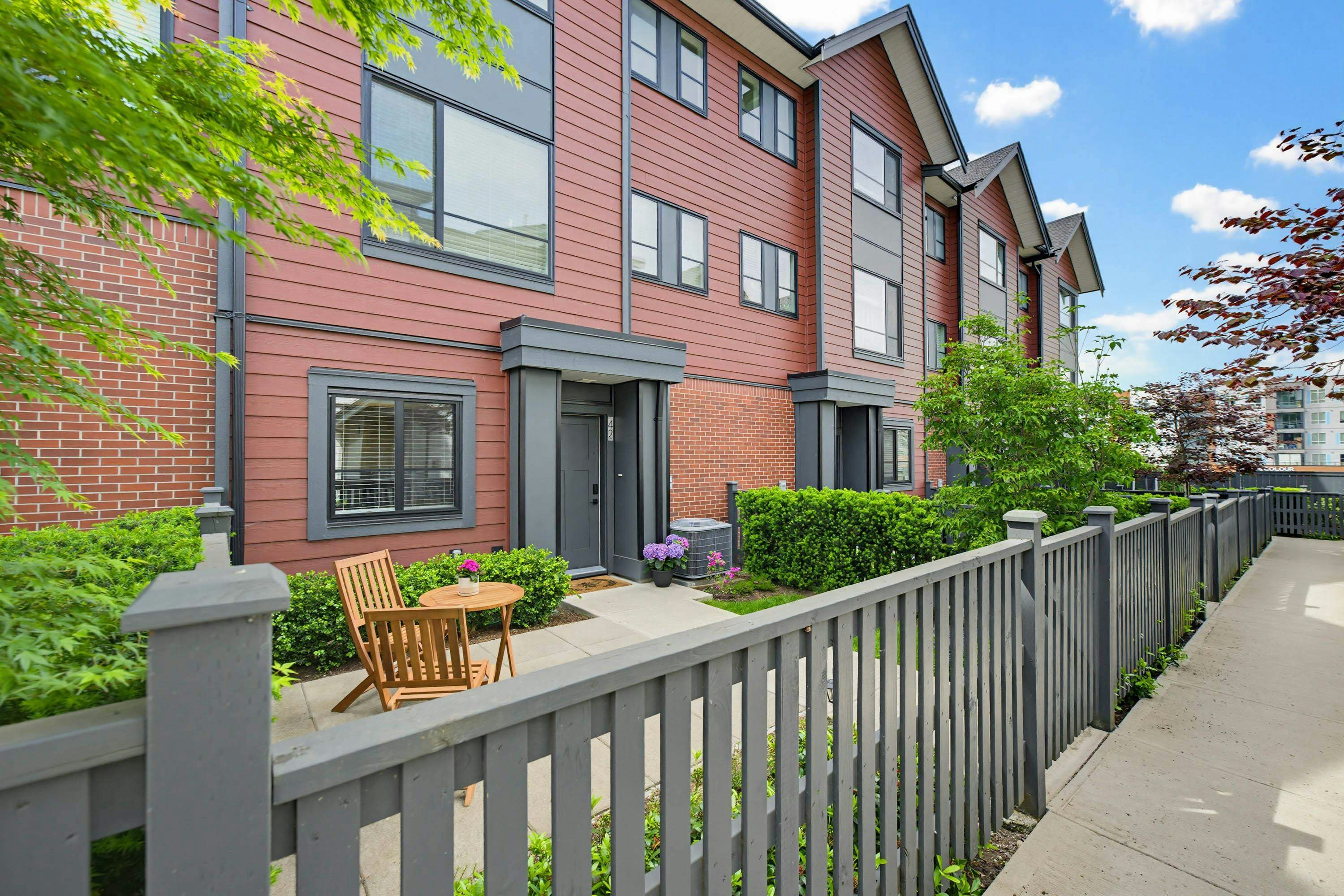 42-19897 75a Avenue - 2
