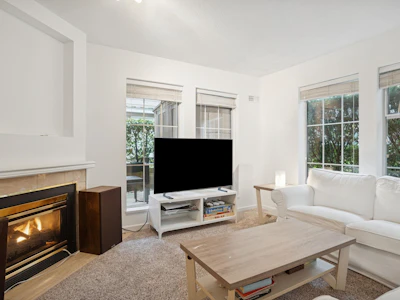 102-1199 Westwood Street - 3