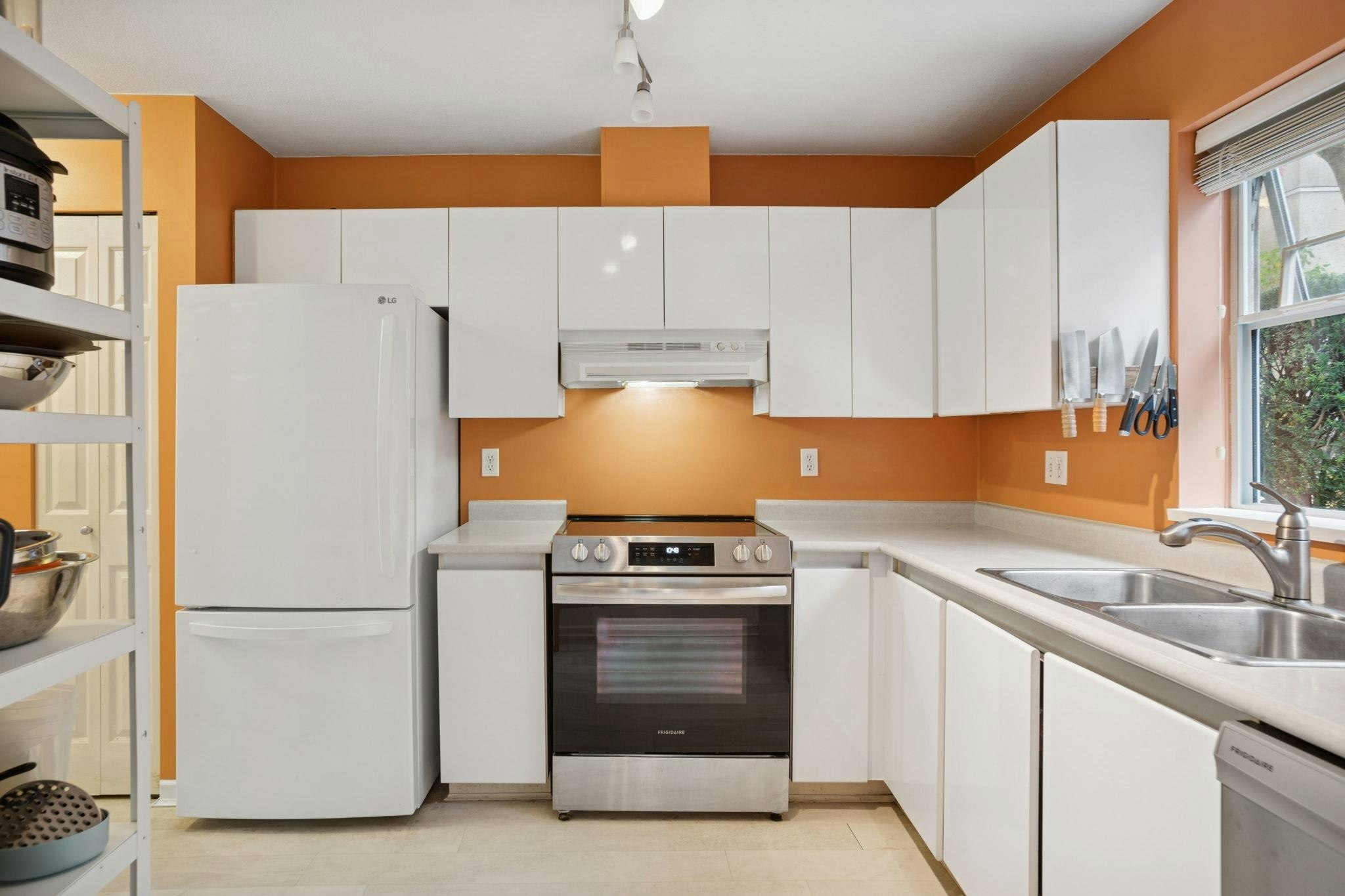 102-1199 Westwood Street, Coquitlam, BC, V3B 7P6 - 7