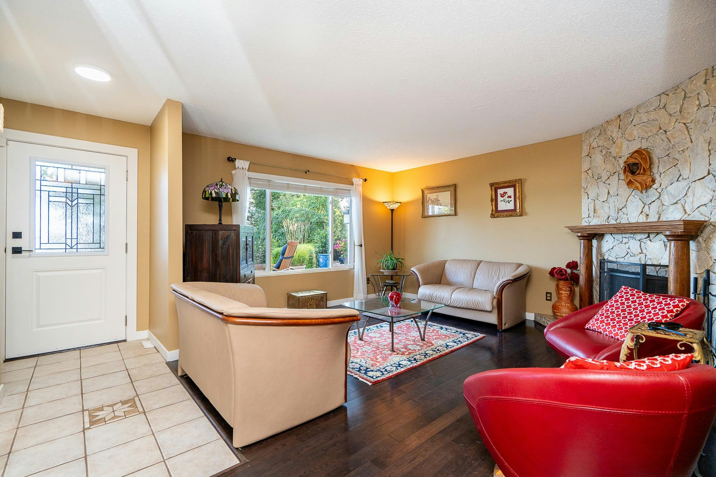 1135 Vanier Avenue - 5