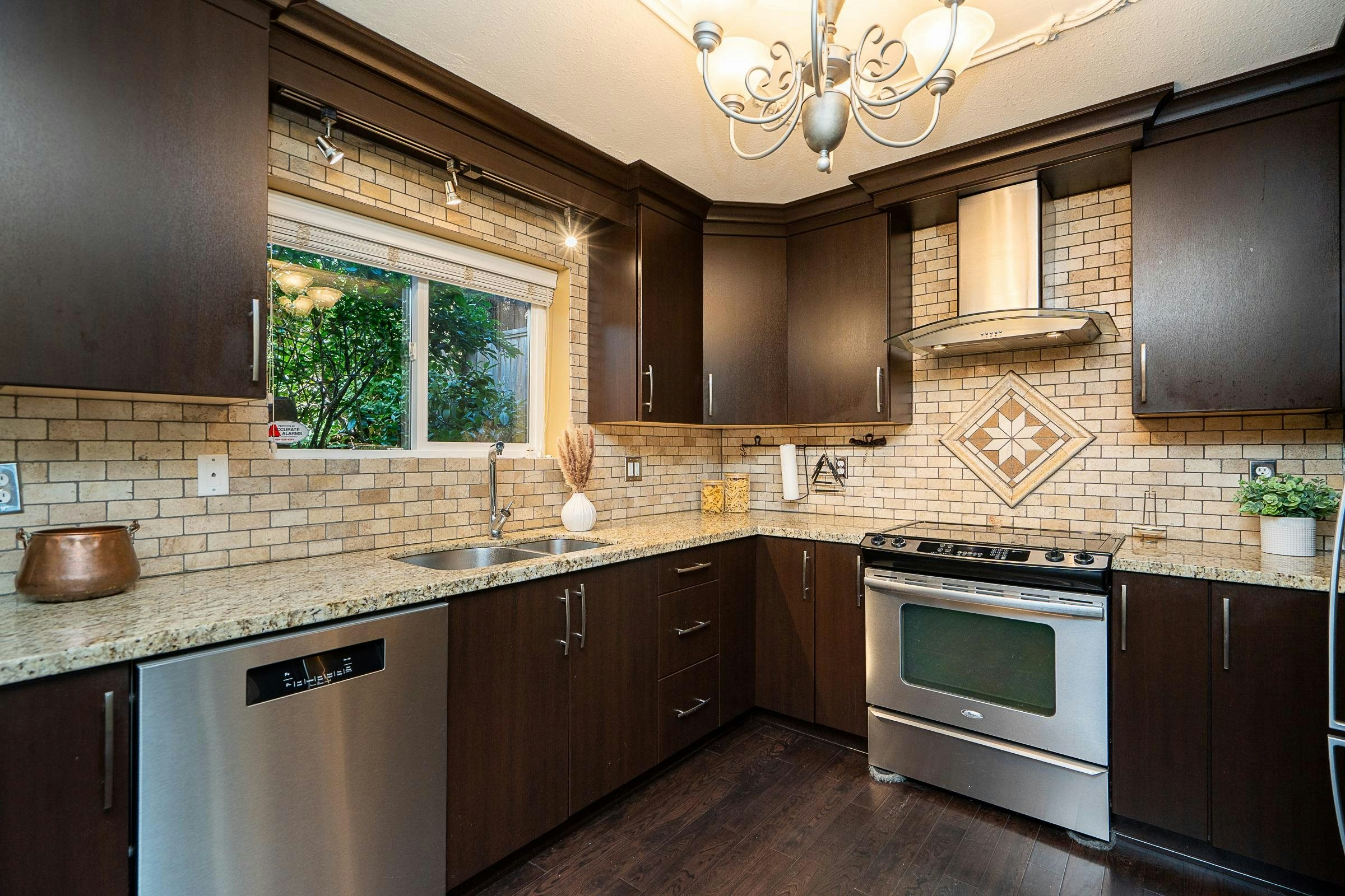 1135 Vanier Avenue, Coquitlam, BC, V3K 2S9 - 9