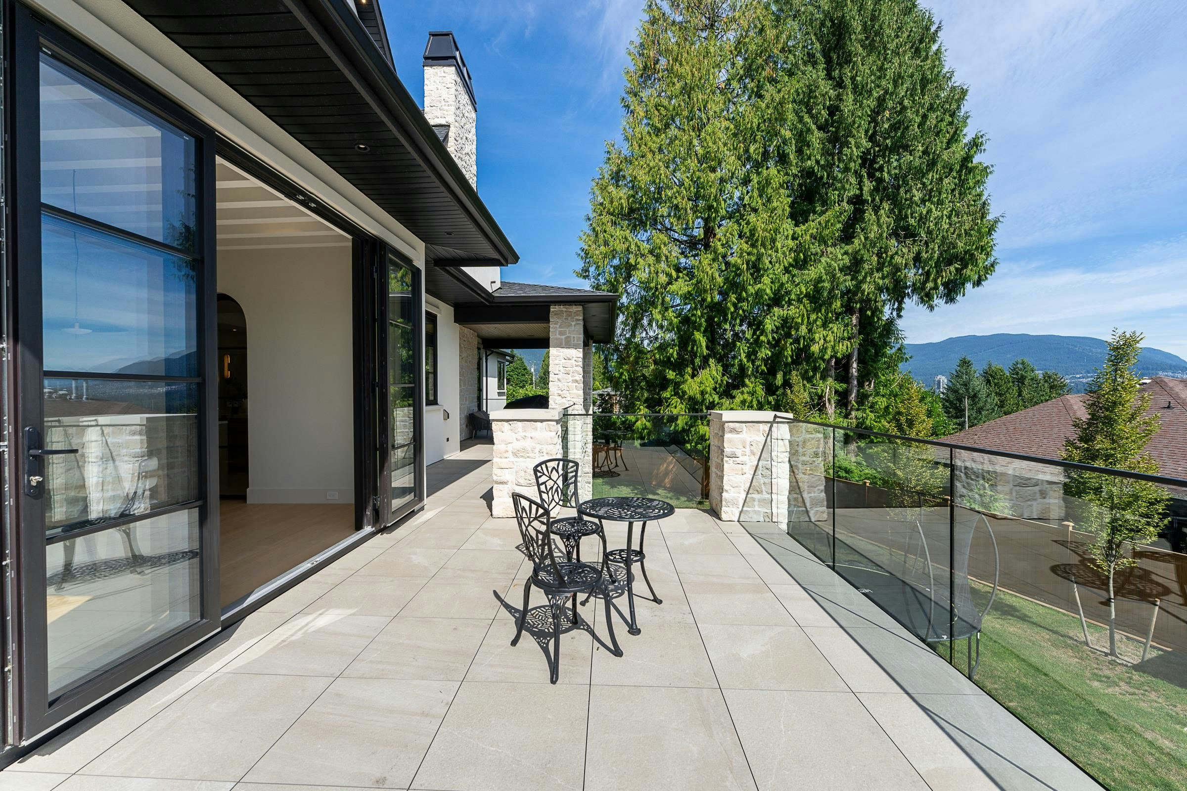 2976 Lazy A Street, Coquitlam, BC, V3C 3N7 - 32