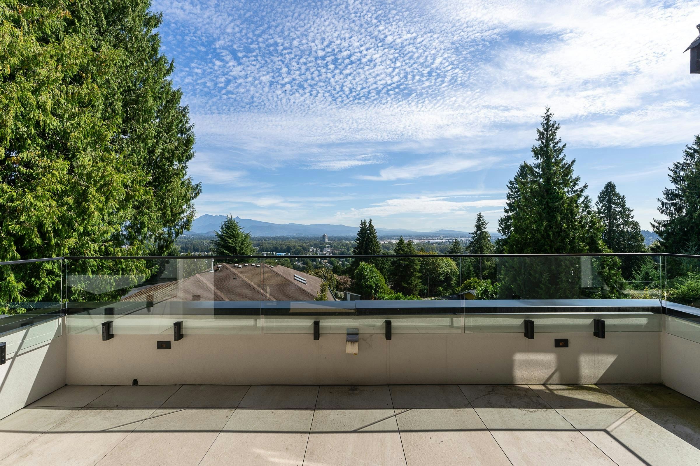 2976 Lazy A Street, Coquitlam, BC, V3C 3N7 - 30