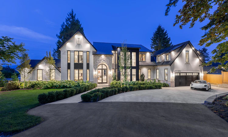 2976 Lazy A Street