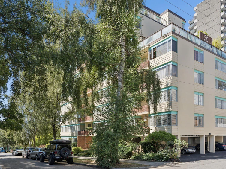 401-1315 Cardero Street, Vancouver, BC, V6G 2J2 - 2