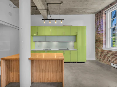 209-546 Beatty Street - 3