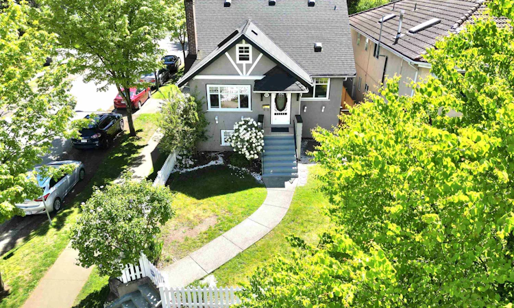 404 W 18th Avenue