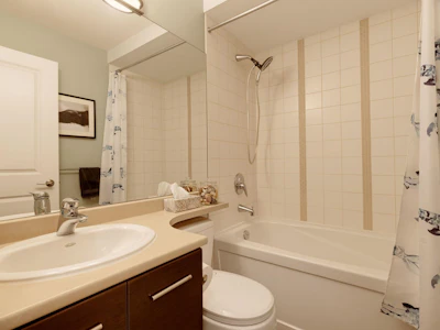 3882 Welwyn Street - 5