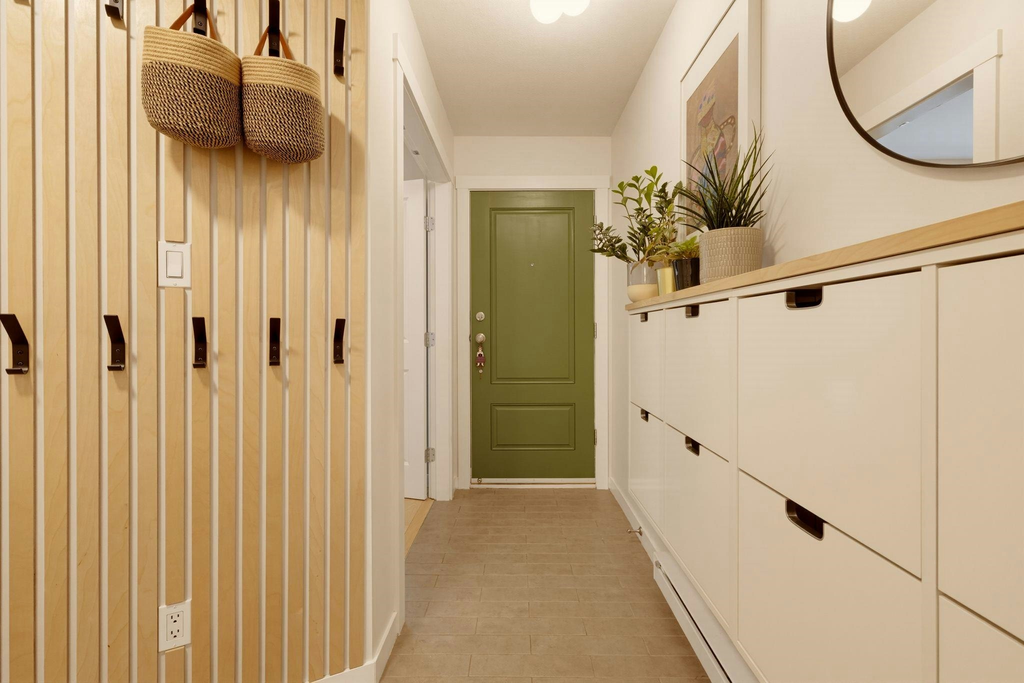 3882 Welwyn Street - 2