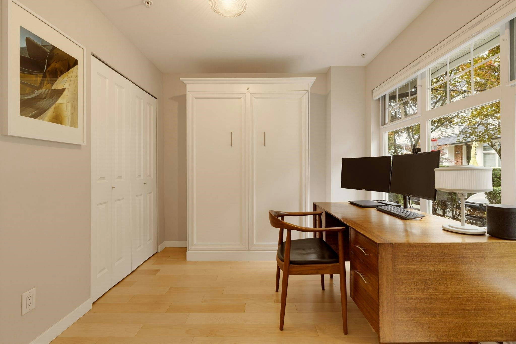 3882 Welwyn Street - 3