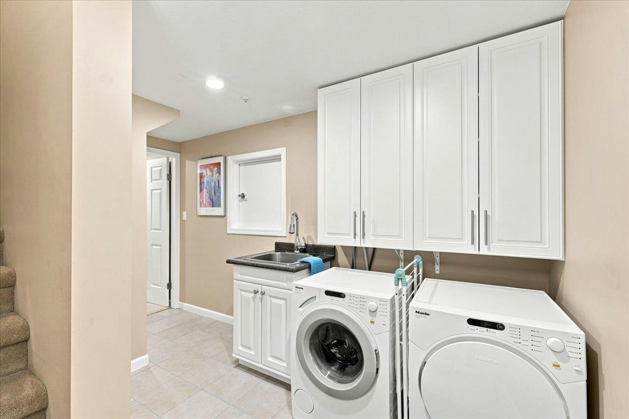 3493 Oxford Street, Vancouver, BC, V5K 1N8 - 34