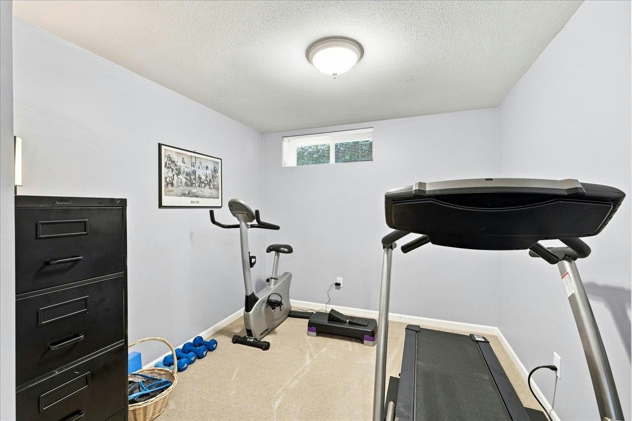 3493 Oxford Street, Vancouver, BC, V5K 1N8 - 37