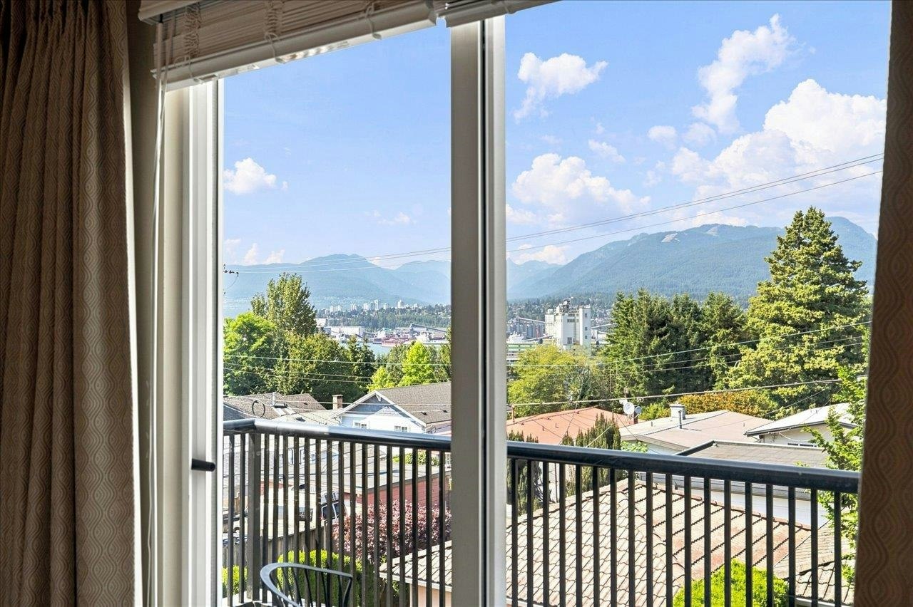 3493 Oxford Street, Vancouver, BC, V5K 1N8 - 24
