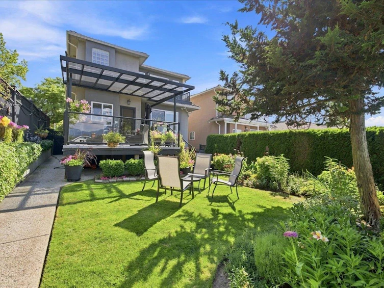 3493 Oxford Street, Vancouver, BC, V5K 1N8 - 38
