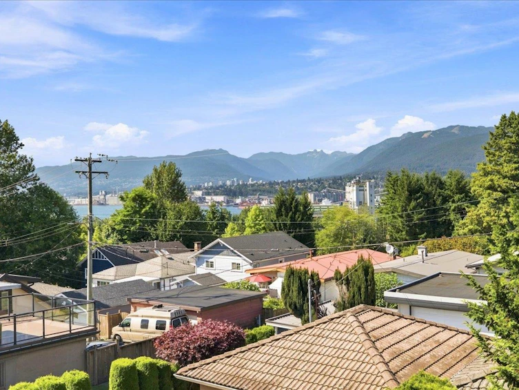 3493 Oxford Street, Vancouver, BC, V5K 1N8 - 28