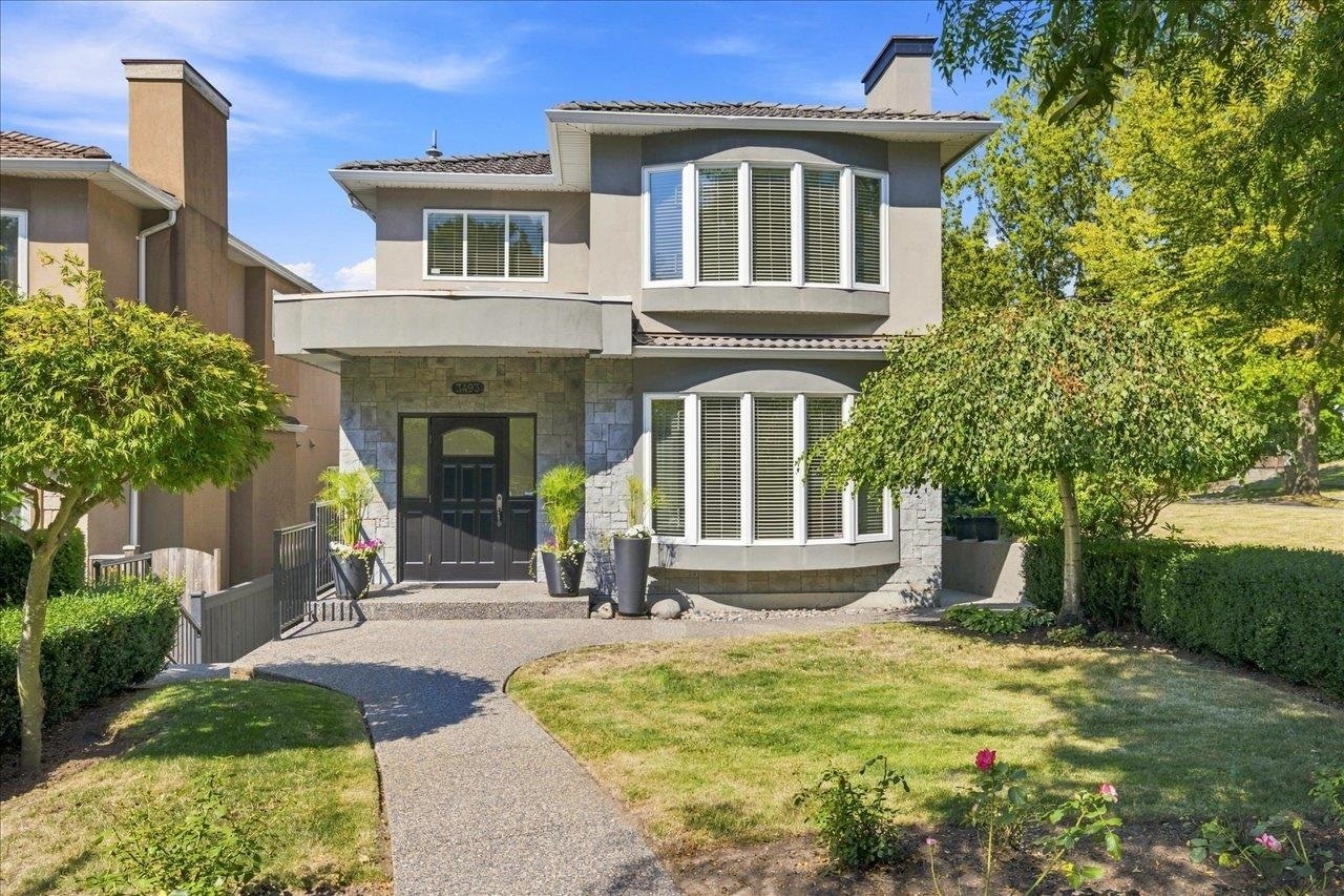 3493 Oxford Street, Vancouver, BC, V5K 1N8