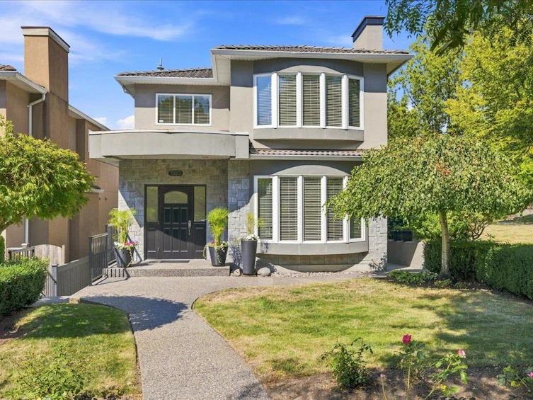 3493 Oxford Street, Vancouver, BC, V5K 1N8