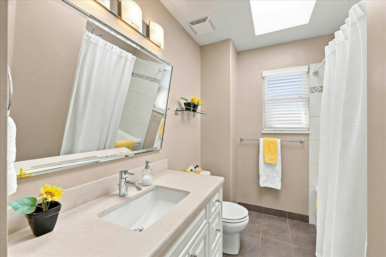 3493 Oxford Street, Vancouver, BC, V5K 1N8 - 33
