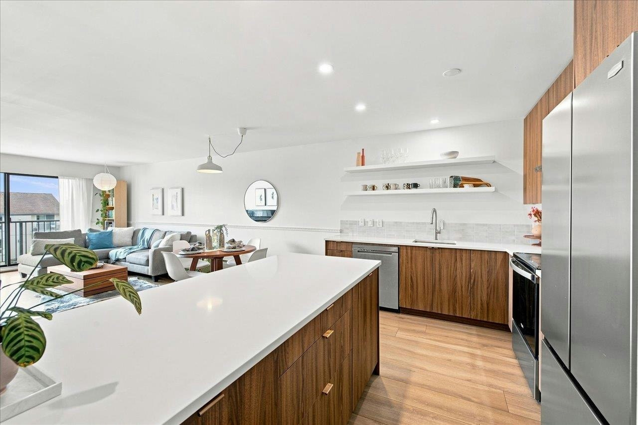 207-236 W 2nd Street, North Vancouver, BC, V7M 1C6 - 6