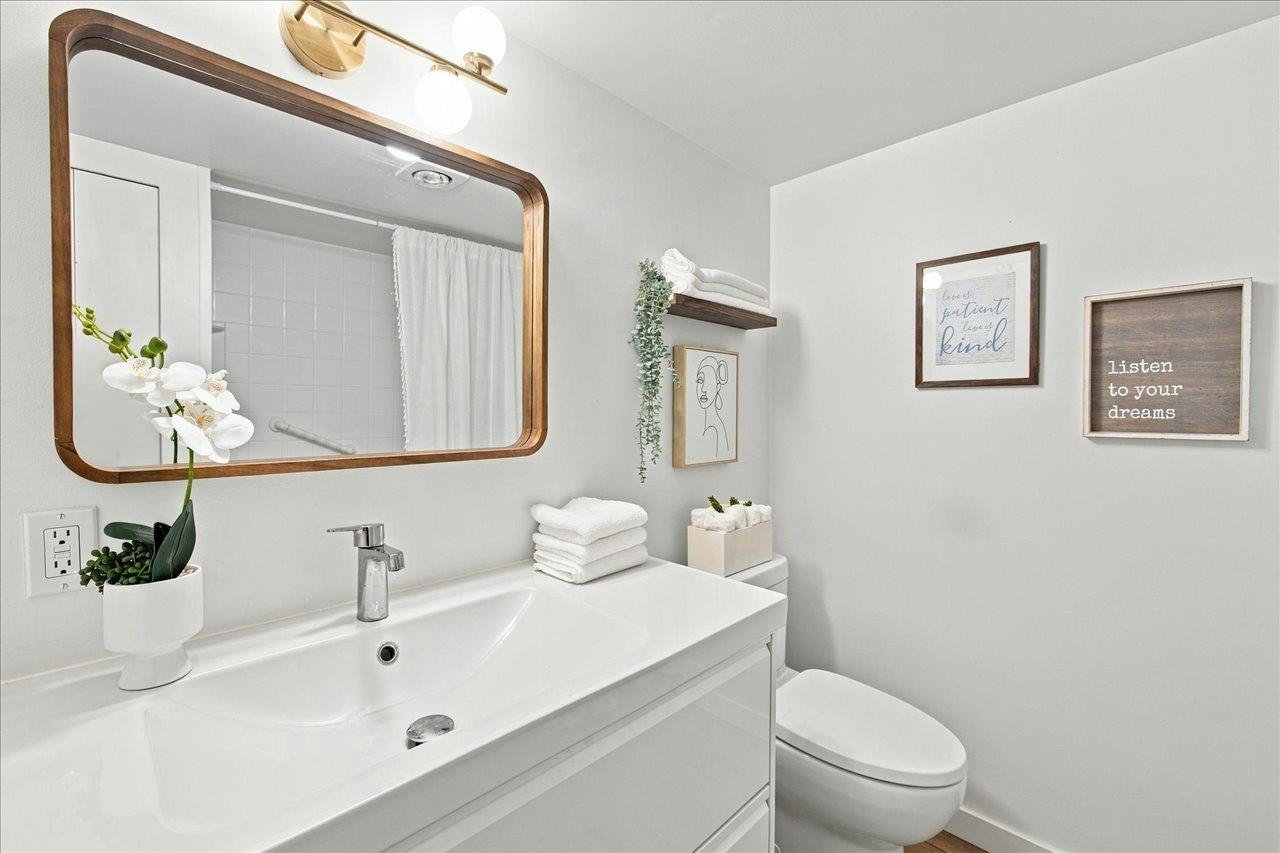 207-236 W 2nd Street, North Vancouver, BC, V7M 1C6 - 18