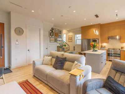 3063 Graveley Street - 4