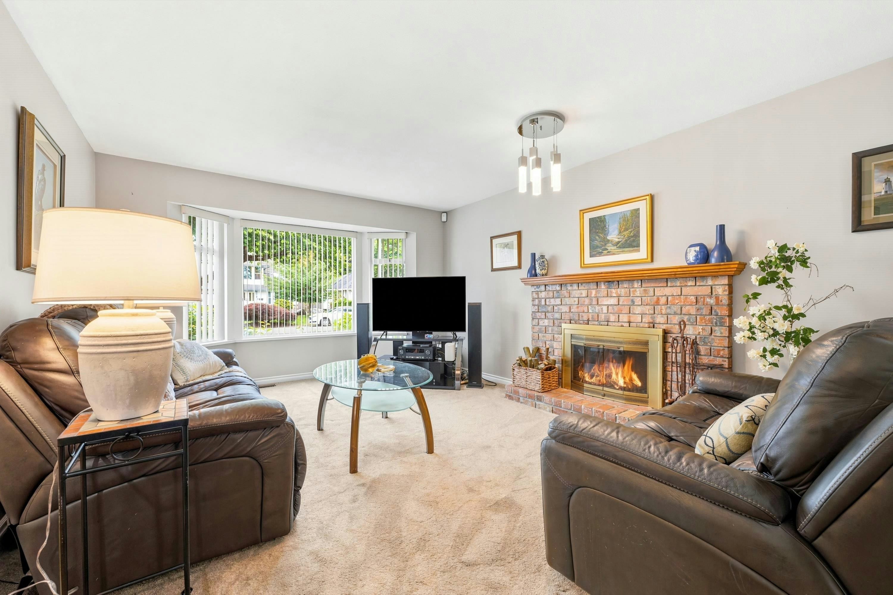 15429 95 Avenue - 3