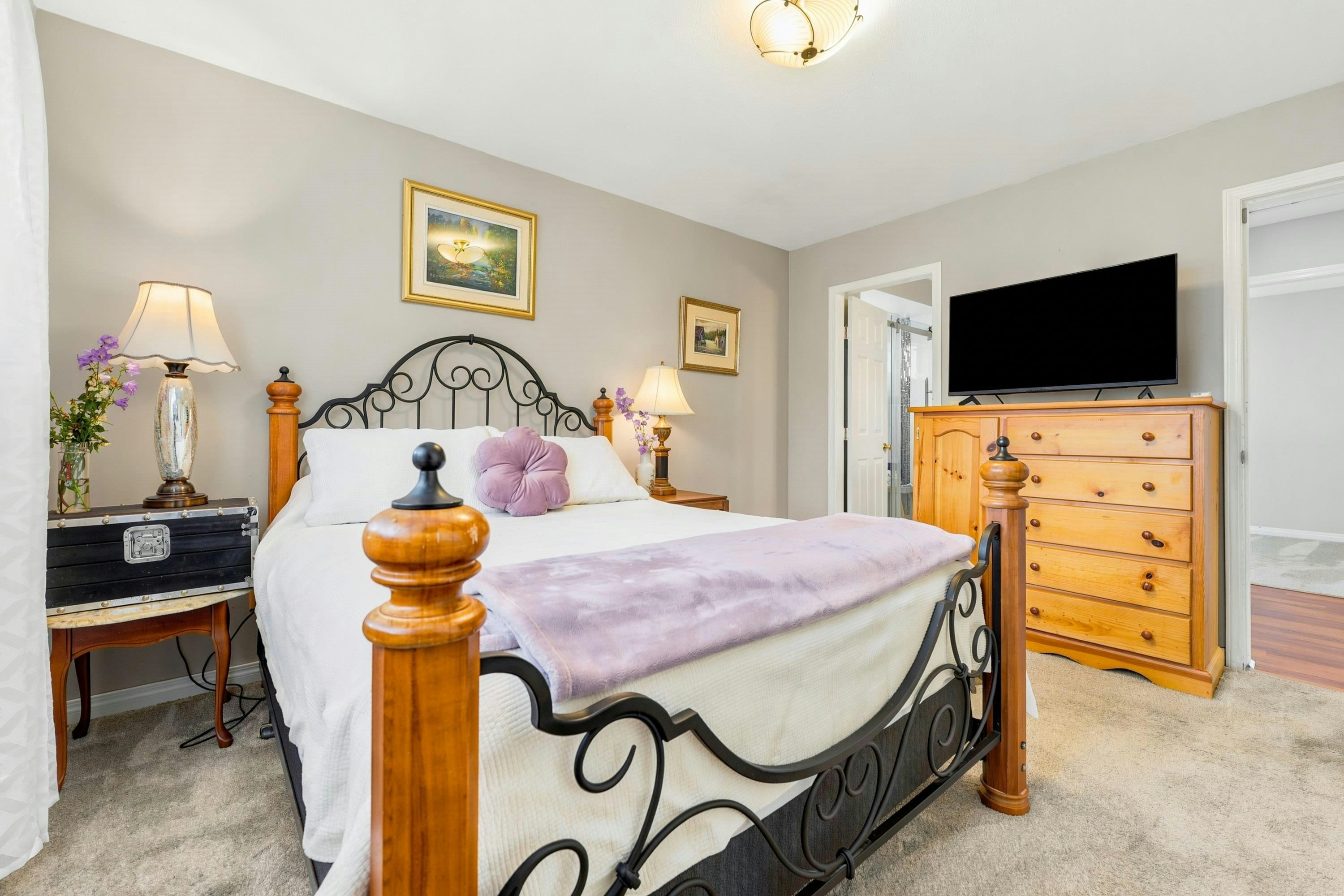 15429 95 Avenue, Surrey, BC, V3R 9E4 - 15