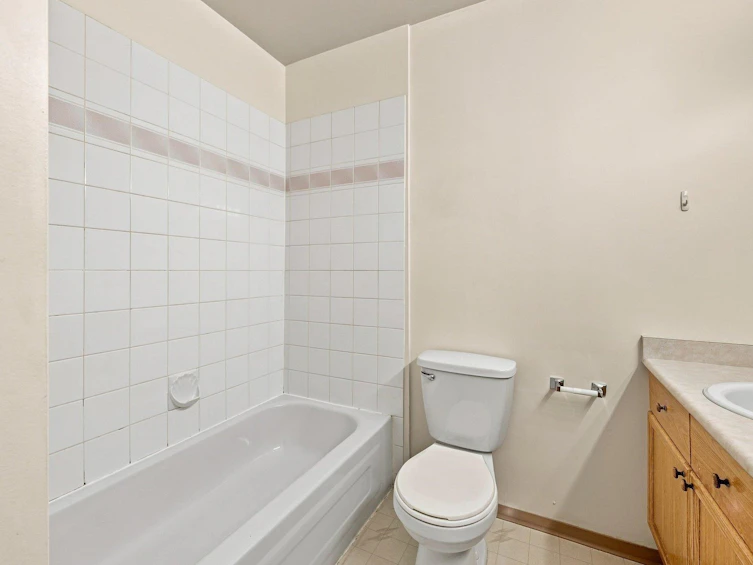 7-40200 Government Road, Squamish, BC, V8B 0G6 - 21
