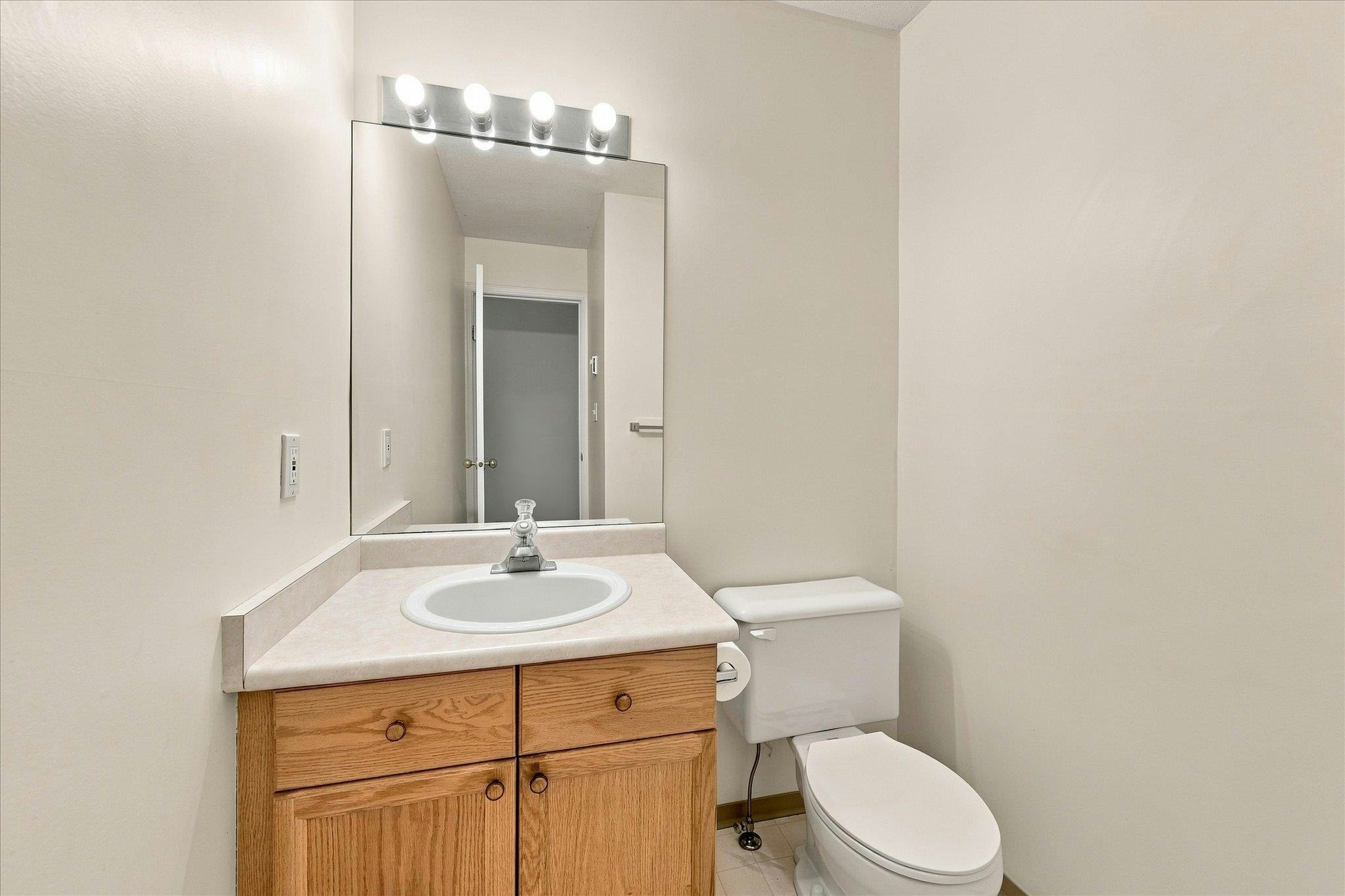 7-40200 Government Road, Squamish, BC, V8B 0G6 - 12