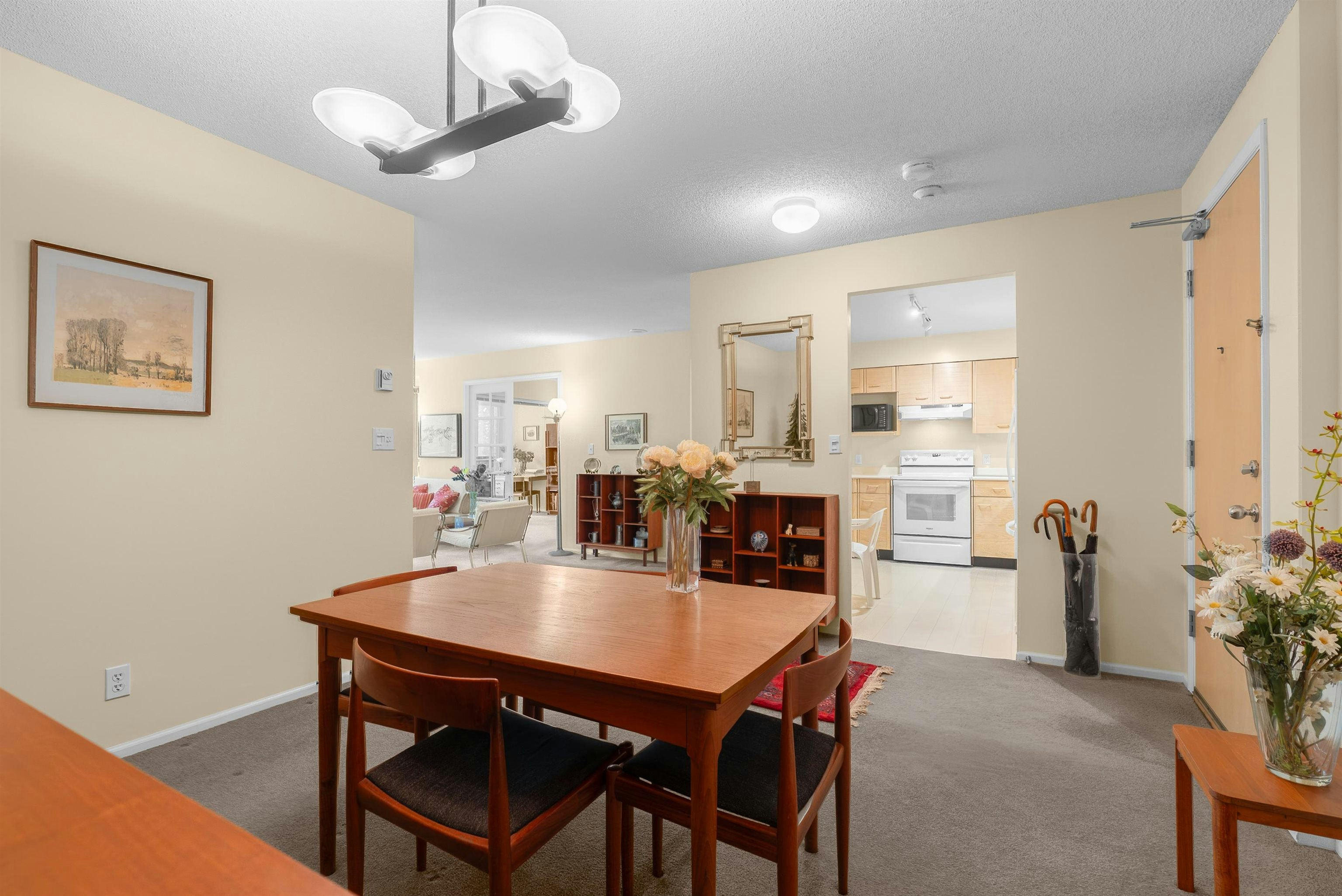 505-8811 Lansdowne Road - 5