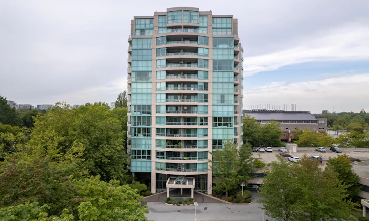 505-8811 Lansdowne Road