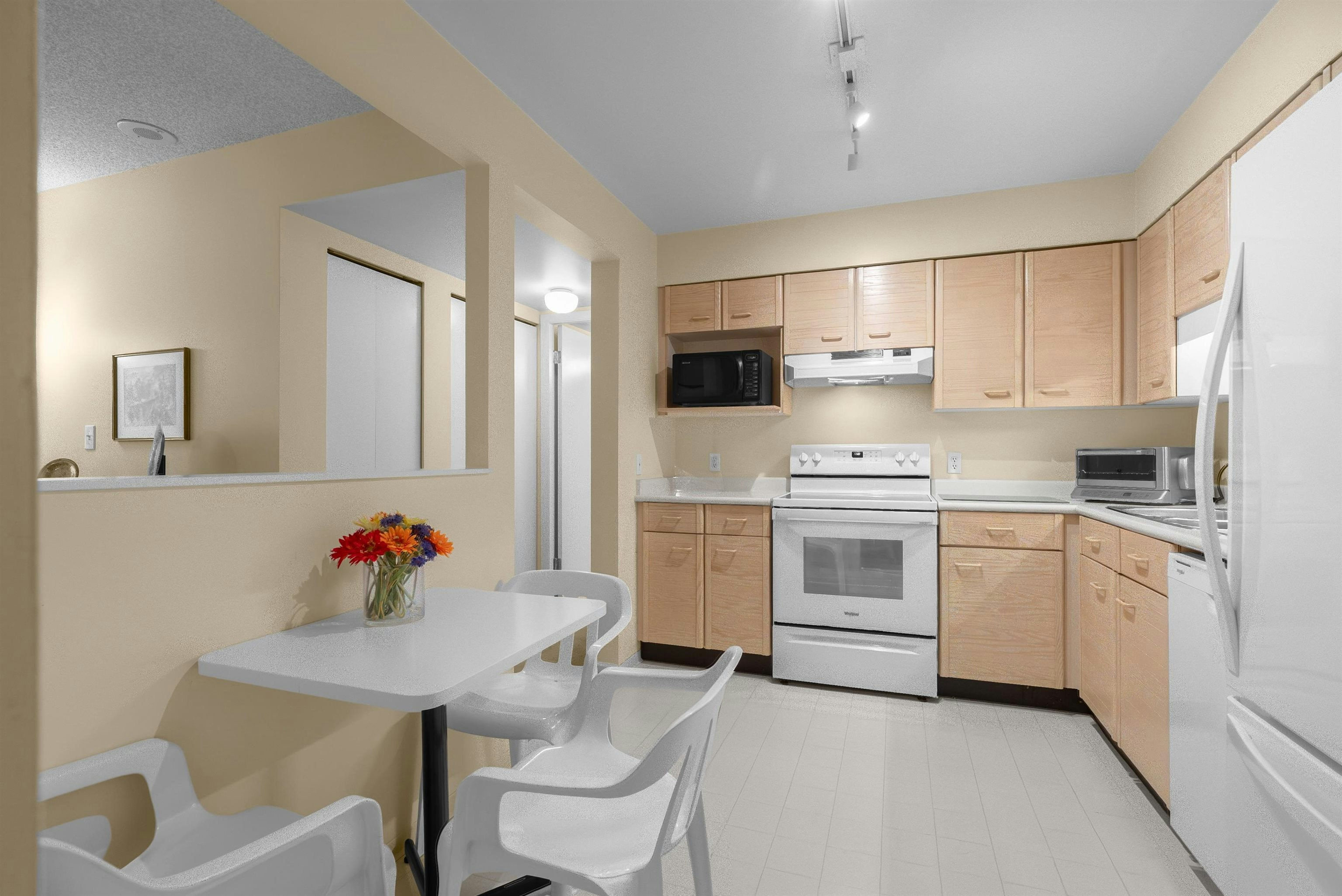 505-8811 Lansdowne Road, Richmond, BC, V6X 3T4 - 10