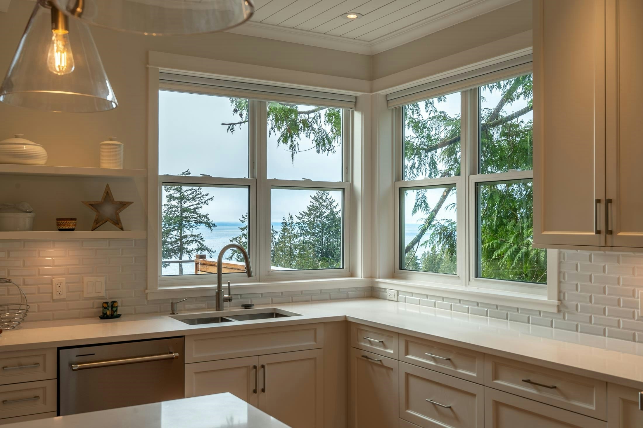 153 Swallow Road, Gibsons, BC, V0N 1V3 - 8