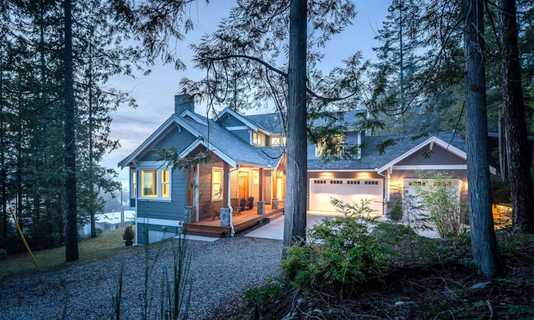 153 Swallow Road