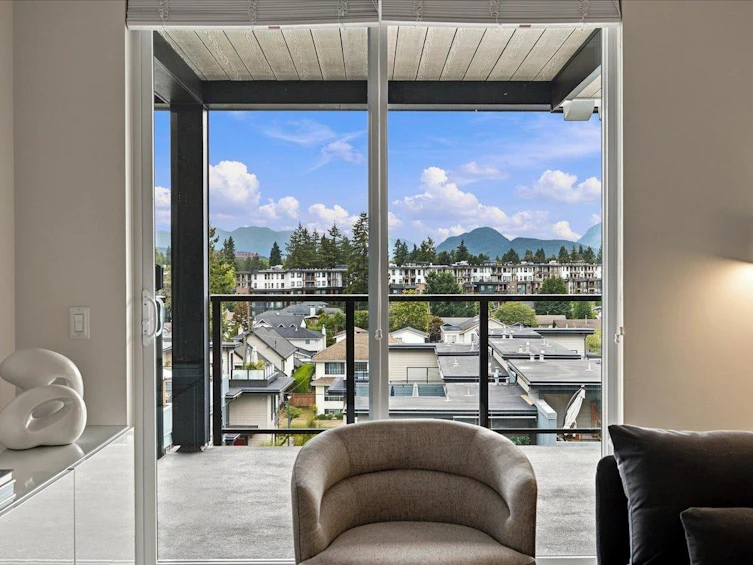 601-707 Como Lake Avenue, Coquitlam, BC, V3J 0J5 - 11