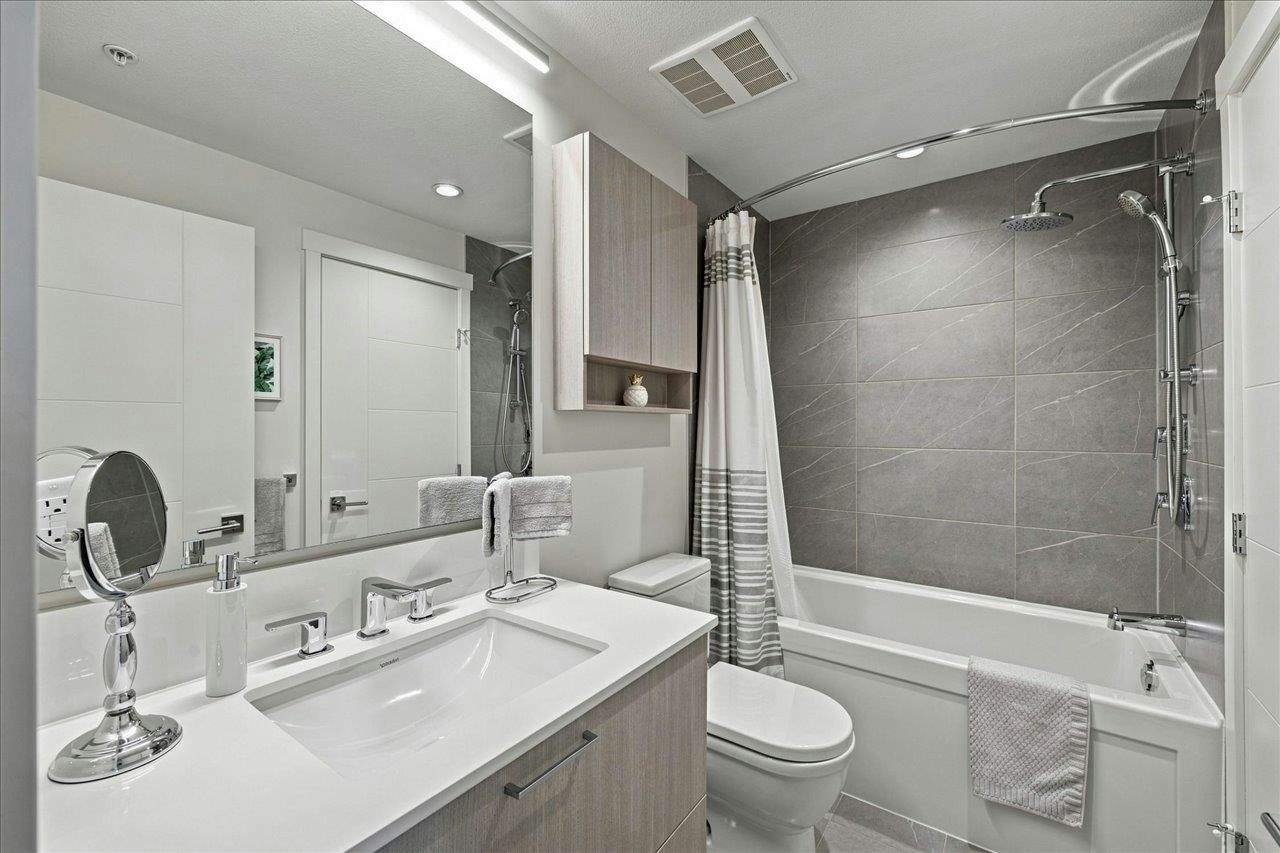 601-707 Como Lake Avenue, Coquitlam, BC, V3J 0J5 - 21