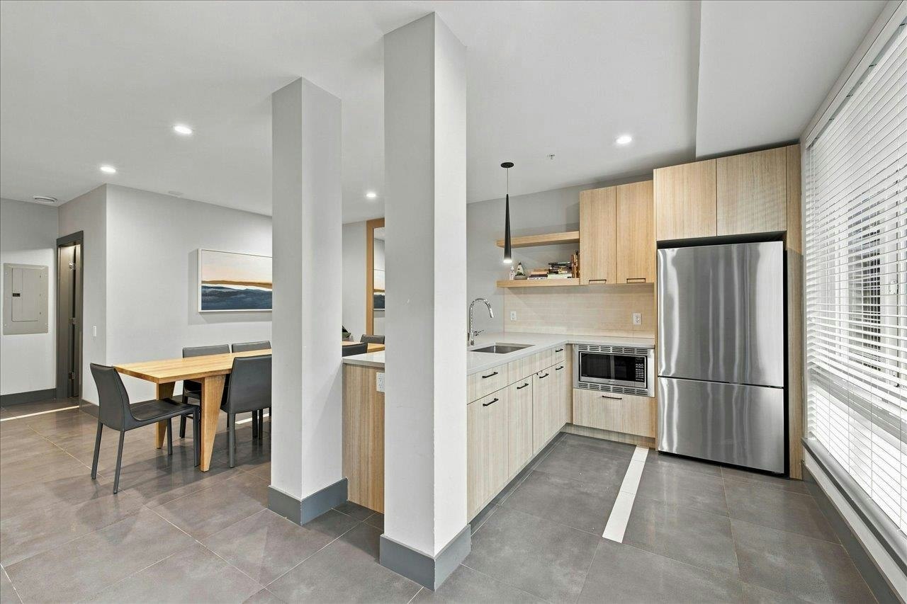 601-707 Como Lake Avenue, Coquitlam, BC, V3J 0J5 - 30
