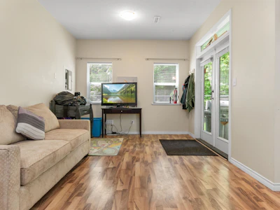 1-1265 Ryder Street - 4