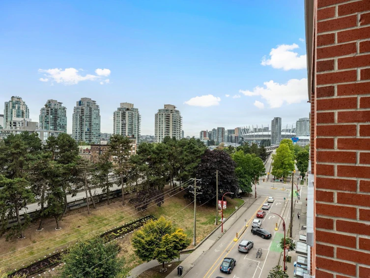 715-221 Union Street, Vancouver, BC, V6A 0B4 - 13