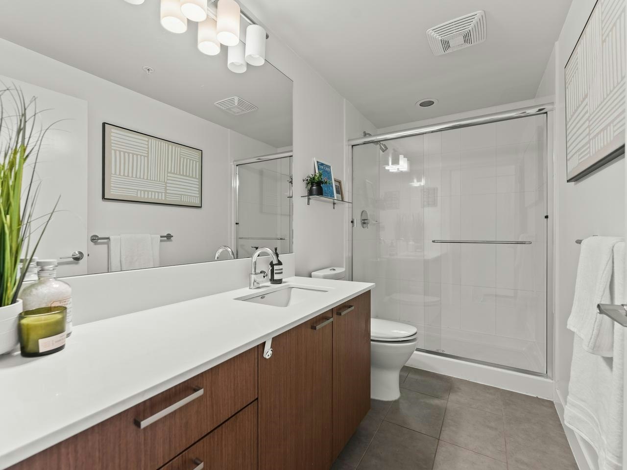 715-221 Union Street, Vancouver, BC, V6A 0B4 - 16