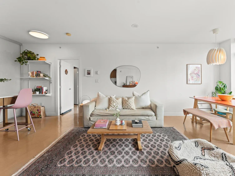 715-221 Union Street, Vancouver, BC, V6A 0B4 - 2